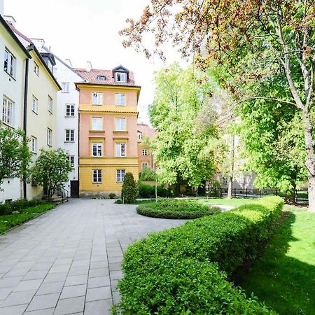 Designers Apartment In The Old Town Varsó Kültér fotó