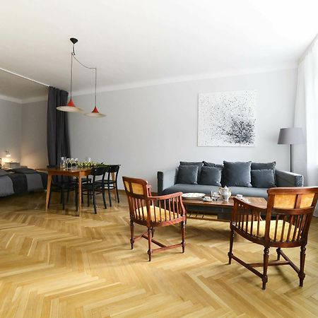 Designers Apartment In The Old Town Varsó Kültér fotó