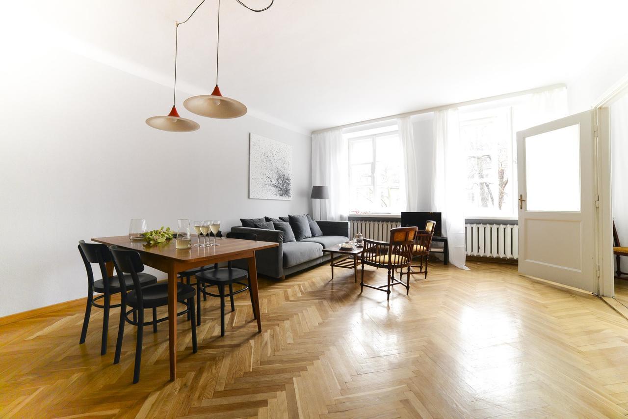Designers Apartment In The Old Town Varsó Kültér fotó