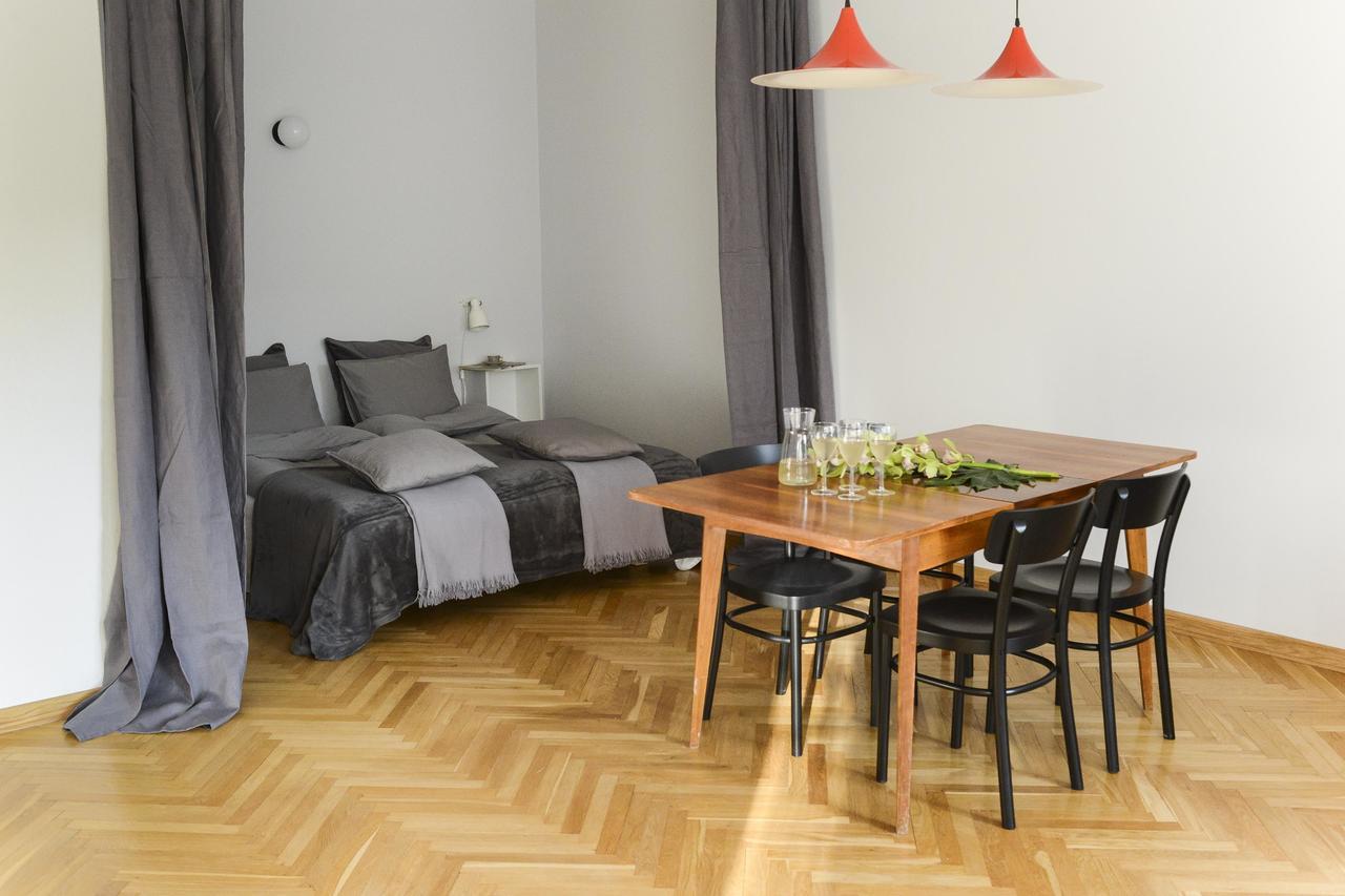 Designers Apartment In The Old Town Varsó Kültér fotó